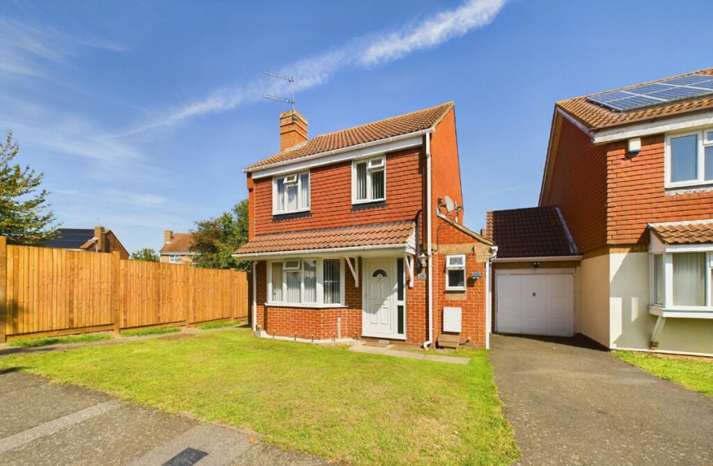 Main image of property: Beauvoir Drive, Kemsley, Sittingbourne