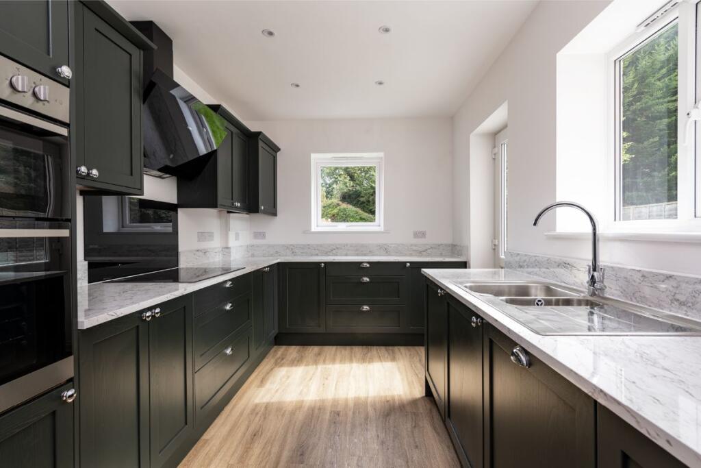 Main image of property: 64a Queen Elizabeth Square