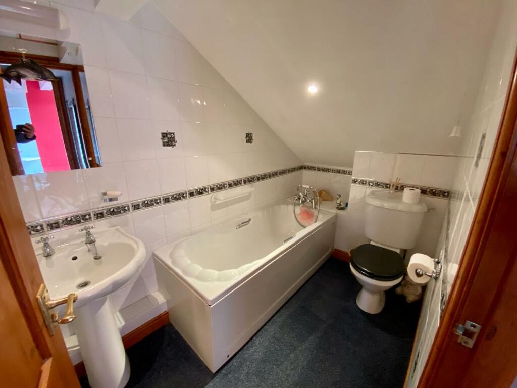 5 bedroom semidetached house for sale in Wyntor Avenue, Winster