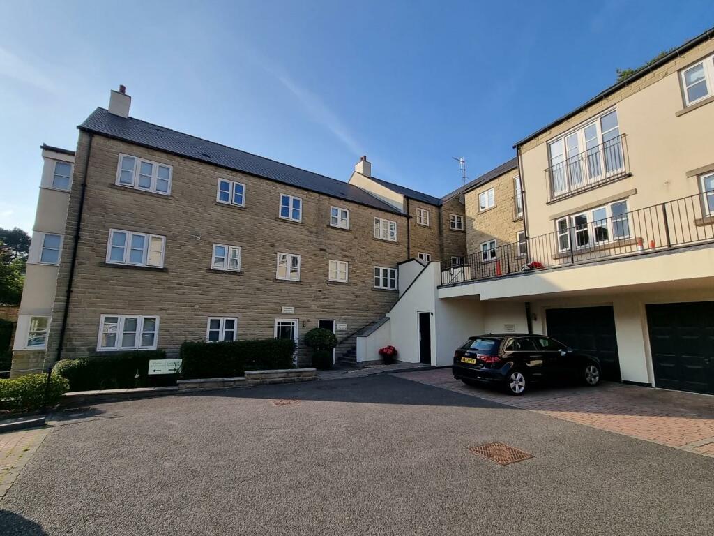 2 bedroom apartment for sale in Cavendish Road, Matlock, DE4