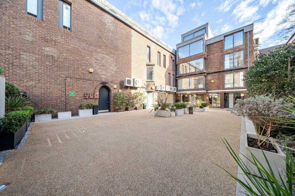 Main image of property: Unit 2 54 Lisson Street, Marylebone, NW1 5DF