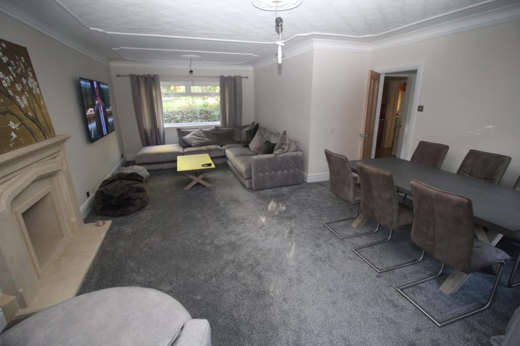 3 bedroom detached house for sale in March Gate, Conisbrough, Doncaster