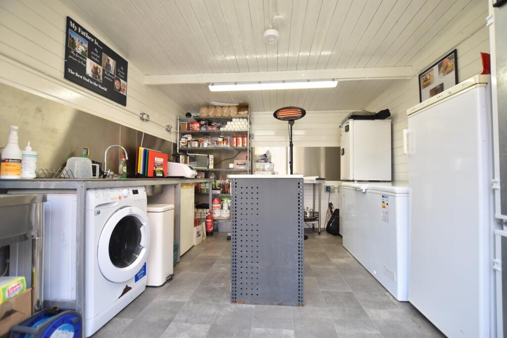 Additional property image - Elm Place, Bidford-on-Avon, Alcester, Warwickshire, B50