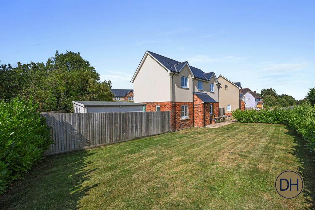Additional property image - Highfield Close, Hastingwood, Essex CM17