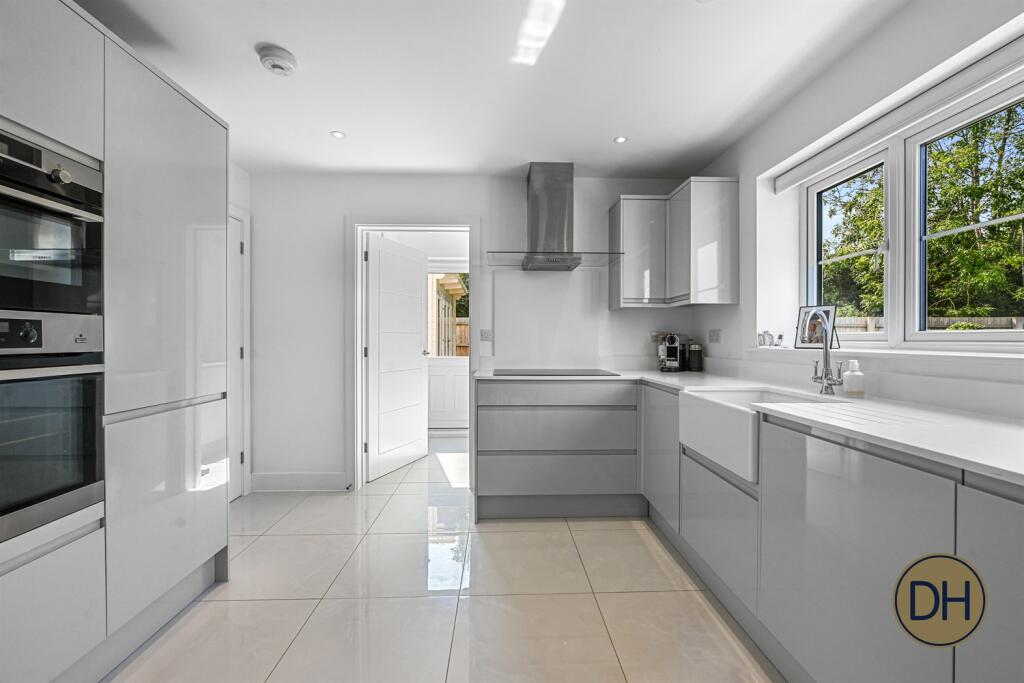 Additional property image - Highfield Close, Hastingwood, Essex CM17