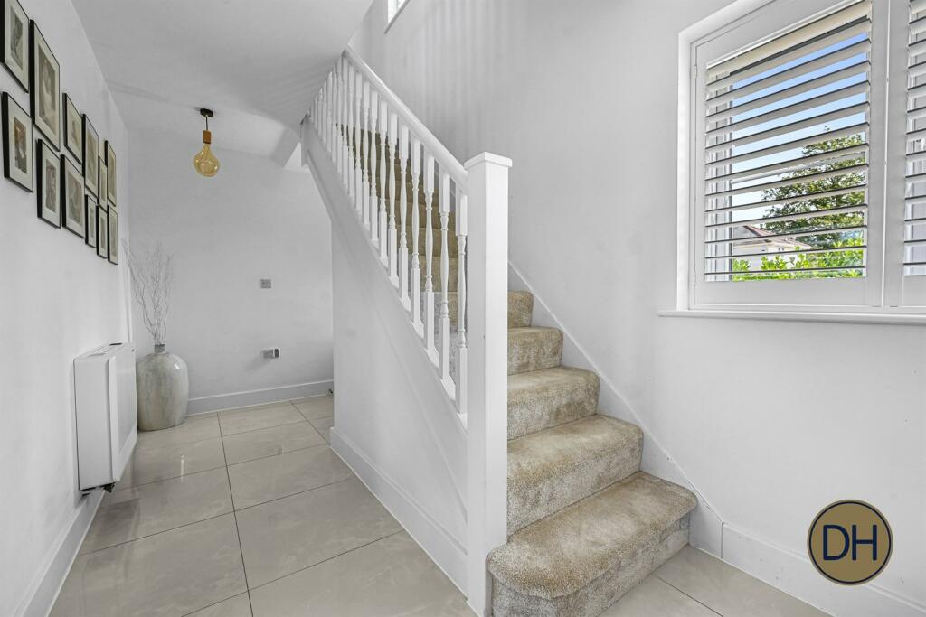 Additional property image - Highfield Close, Hastingwood, Essex CM17