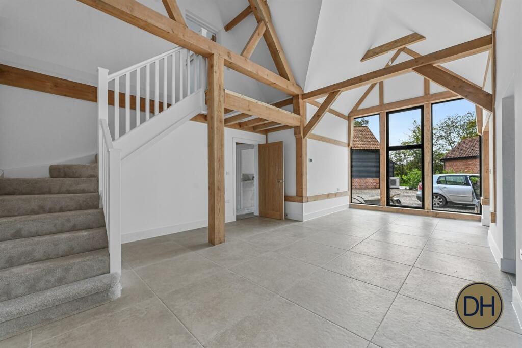 Additional property image - Quince Hall Farm, Chelmsford Road, Blackmore, Essex CM4