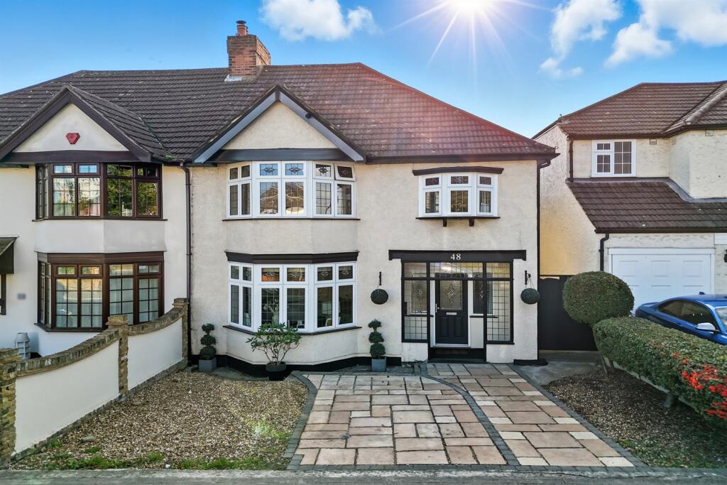 Main image of property: Slewins Lane, Hornchurch, Essex RM11