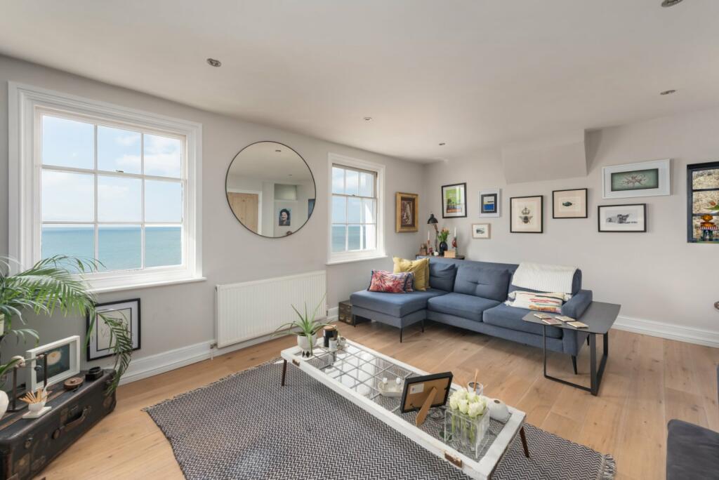 2 bedroom apartment for sale in Vicarage Road, Sandgate, Folkestone