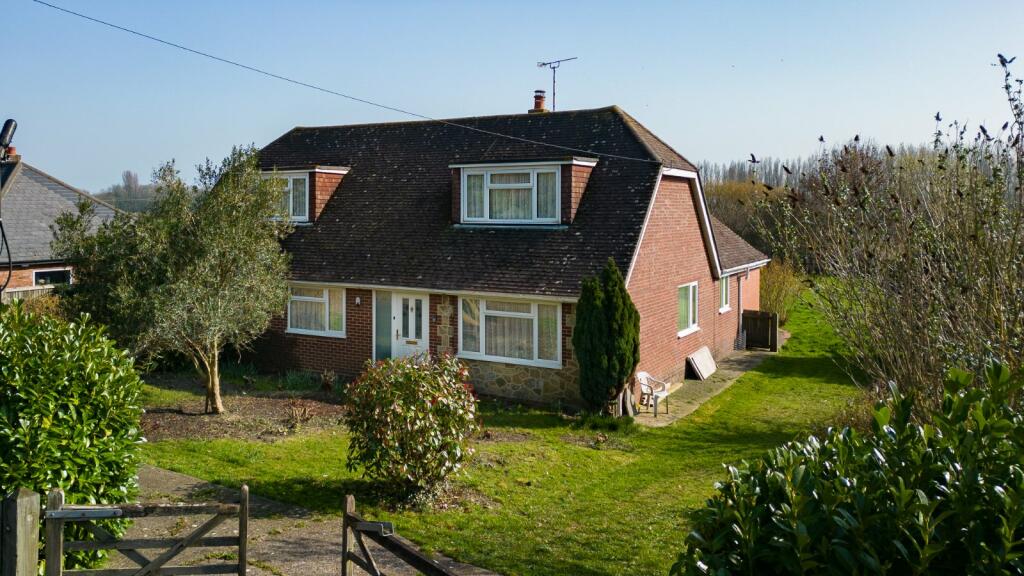 4 bedroom detached house for sale in West Hythe Road, West Hythe, Hythe