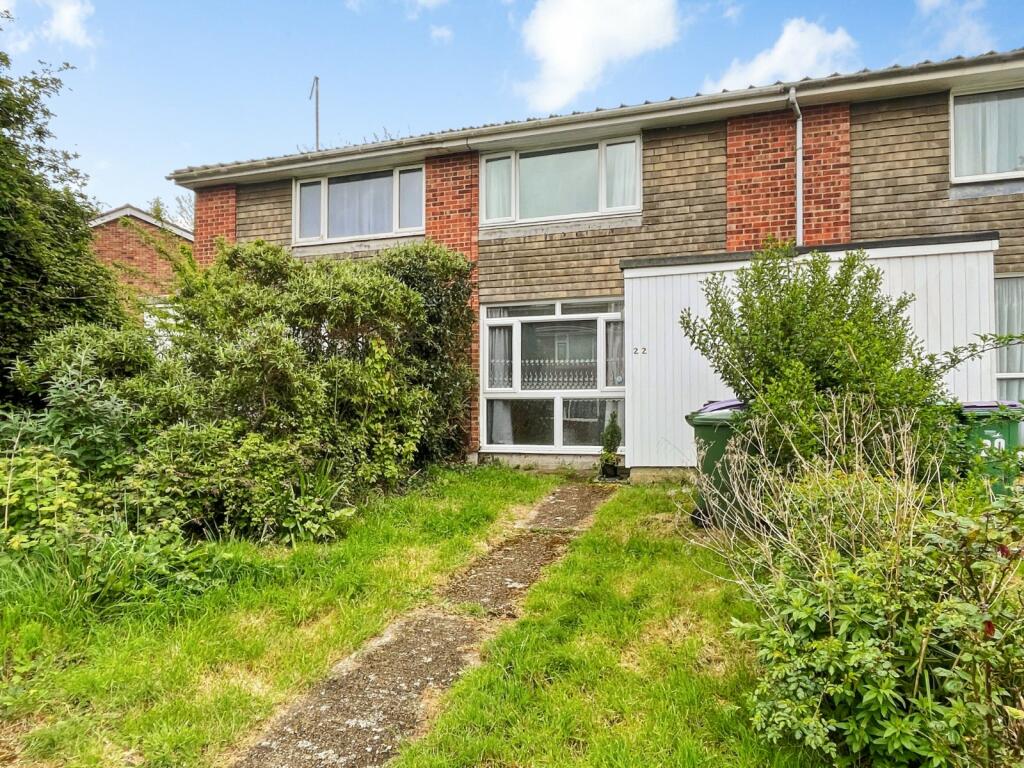 2 bedroom terraced house for sale in Darnley Close, Folkestone, Kent, CT20