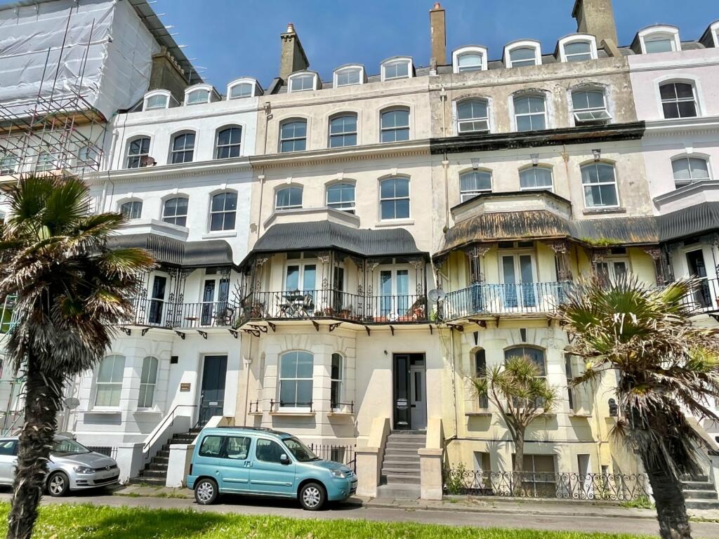 1 bedroom apartment for sale in Marine Parade, Folkestone, Kent, CT20