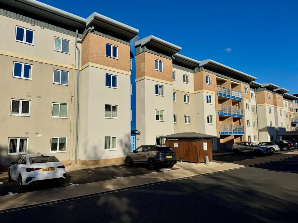 Main image of property: Knightsbridge Court, Gosforth, Newcastle upon Tyne, Tyne and Wear, NE3