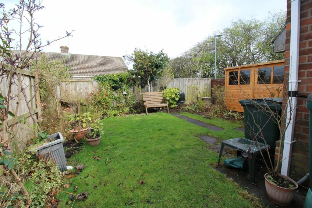 2 bedroom bungalow for sale in Gullane Close, Bill Quay, Gateshead, NE10