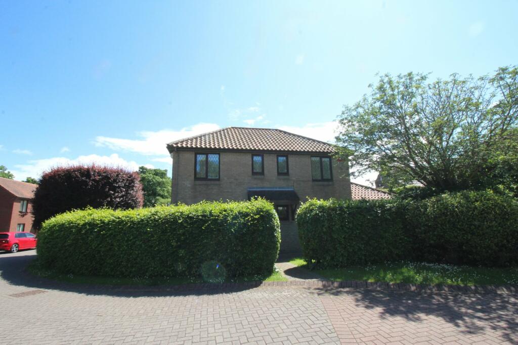 3 bedroom detached house for sale in High Back Close, Monkton Village, Jarrow, Tyne and Wear, NE32