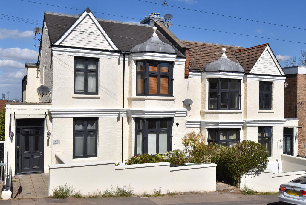 Main image of property: Canonbie Road   