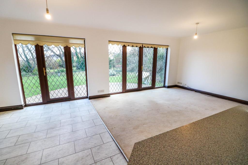 4 bedroom bungalow for sale in Bracken Drive, Chigwell, Essex, IG7