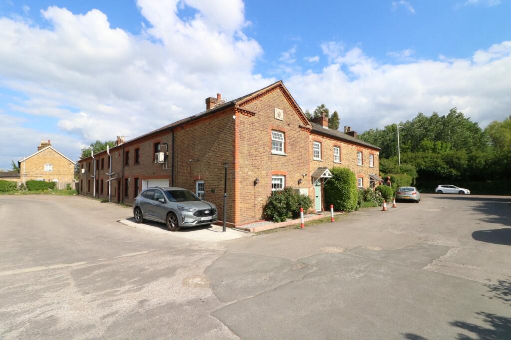 Main image of property: Forest Farm Cottages Forest Road, Ilford, IG6
