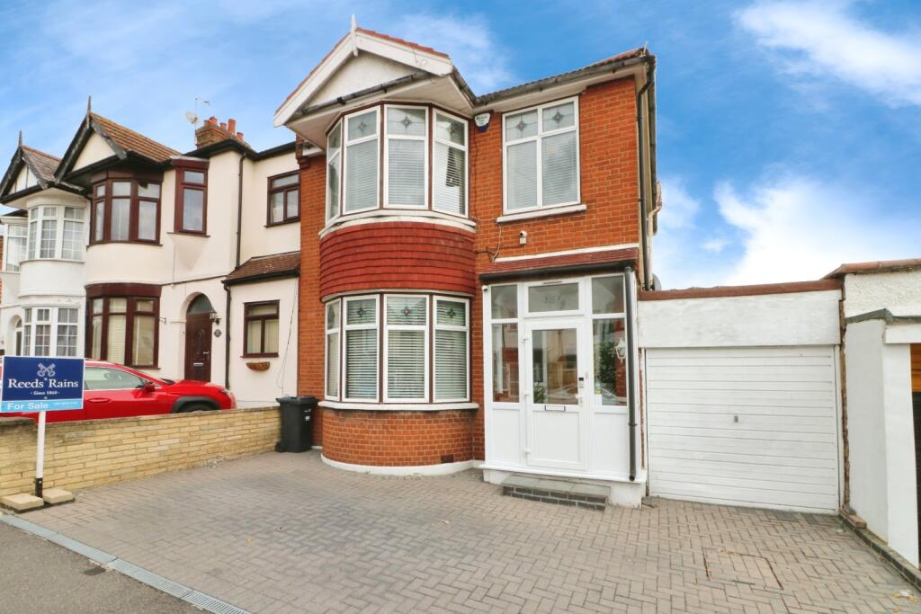 Main image of property: Hamilton Avenue, Ilford, IG6