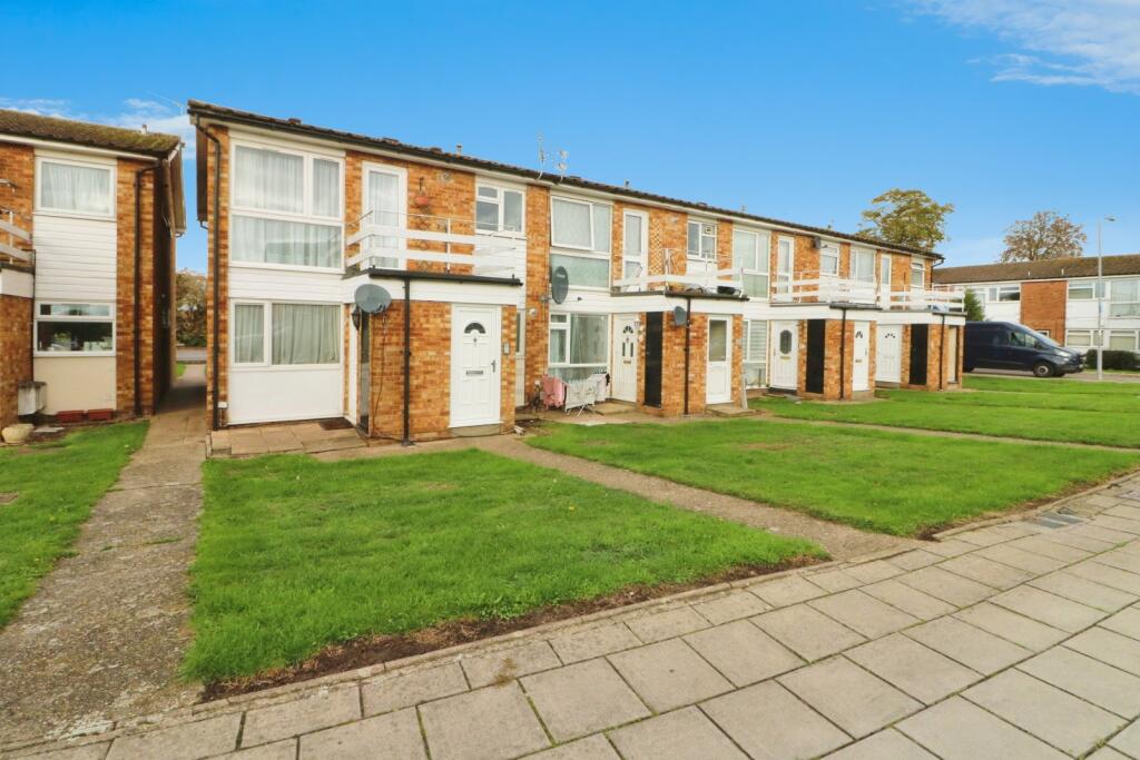 Main image of property: St. Peters Close, Ilford, IG2