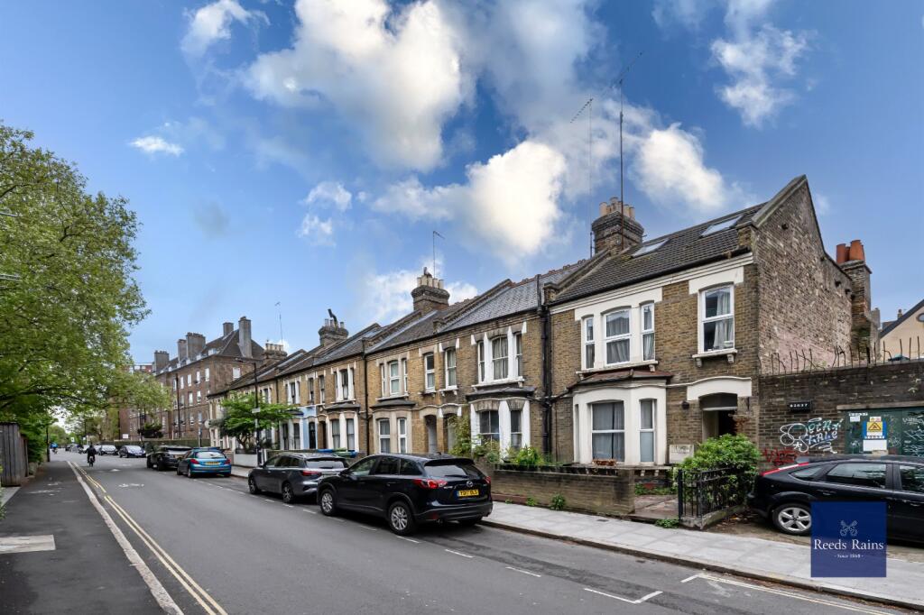 Main image of property: Brandon Street, London, SE17