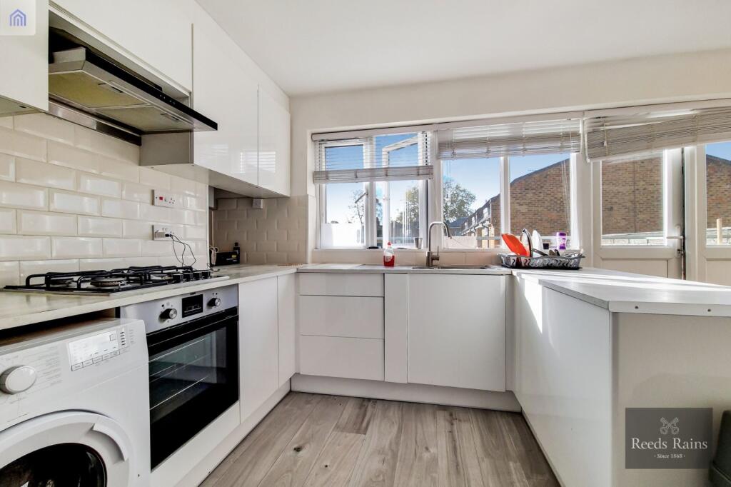 Main image of property: Walworth Road, London, SE17