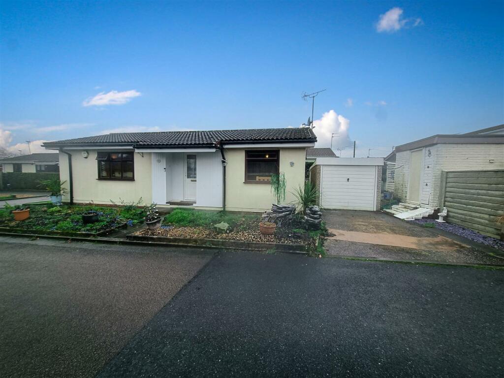 2 bedroom park home for sale in Chapel Lane, Wythall, B47