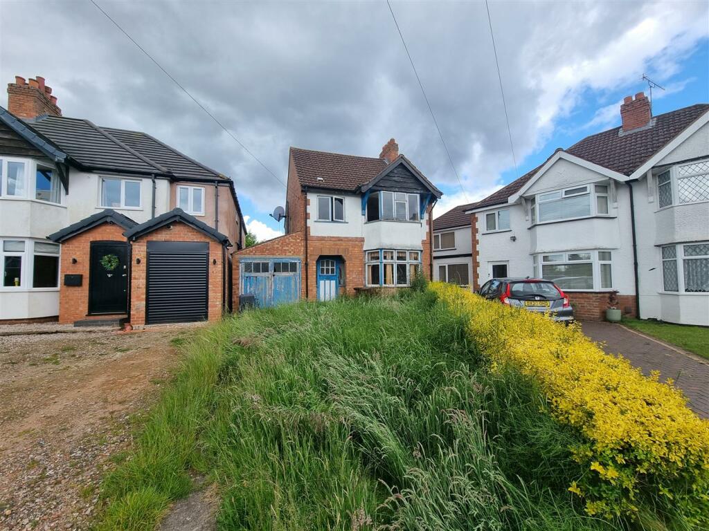 3 bedroom detached house for sale in Alfreda Avenue, Hollywood, B47