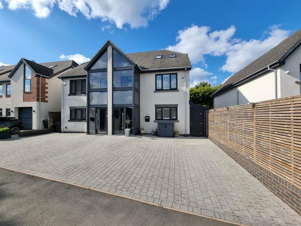 4 bedroom semidetached house for sale in Hollywood Drive, Hollywood, B47