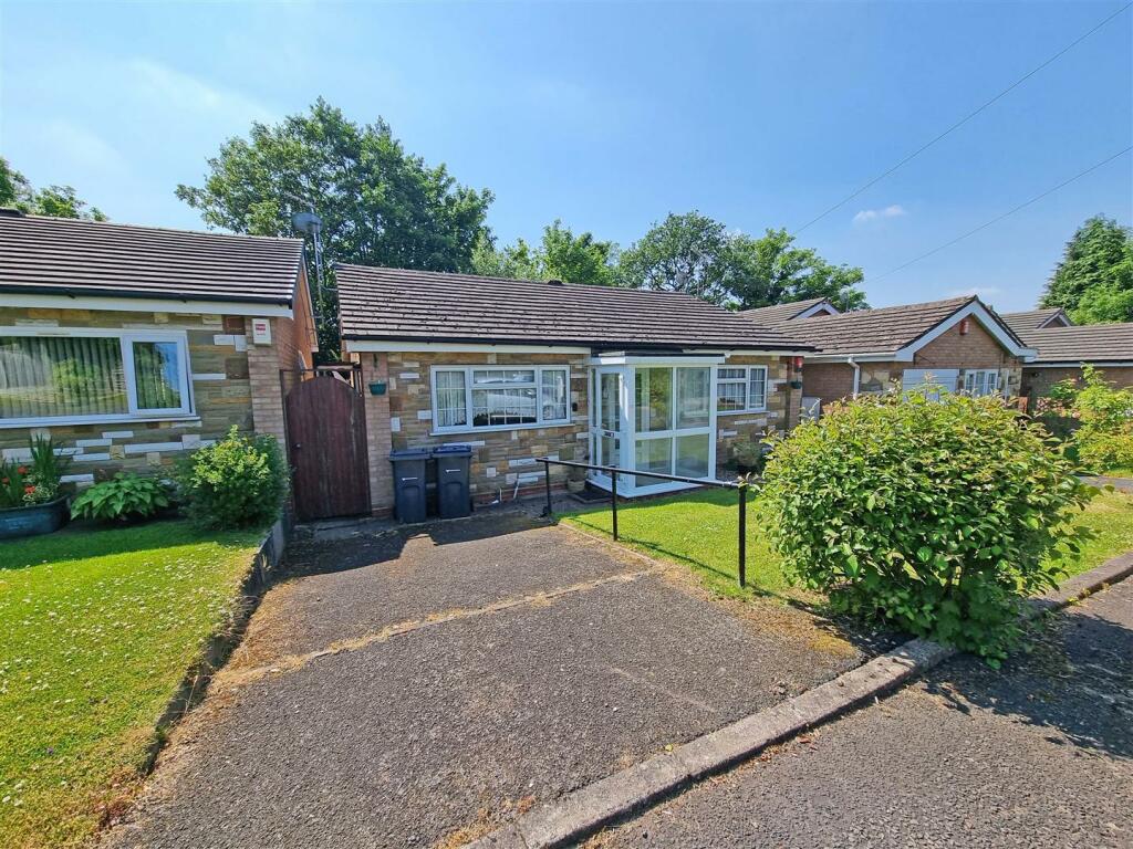 2 bedroom detached bungalow for sale in Woodvale Drive, Hall Green