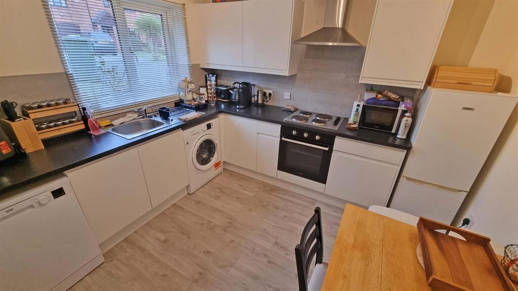Additional property image - Bramley Drive, Hollywood