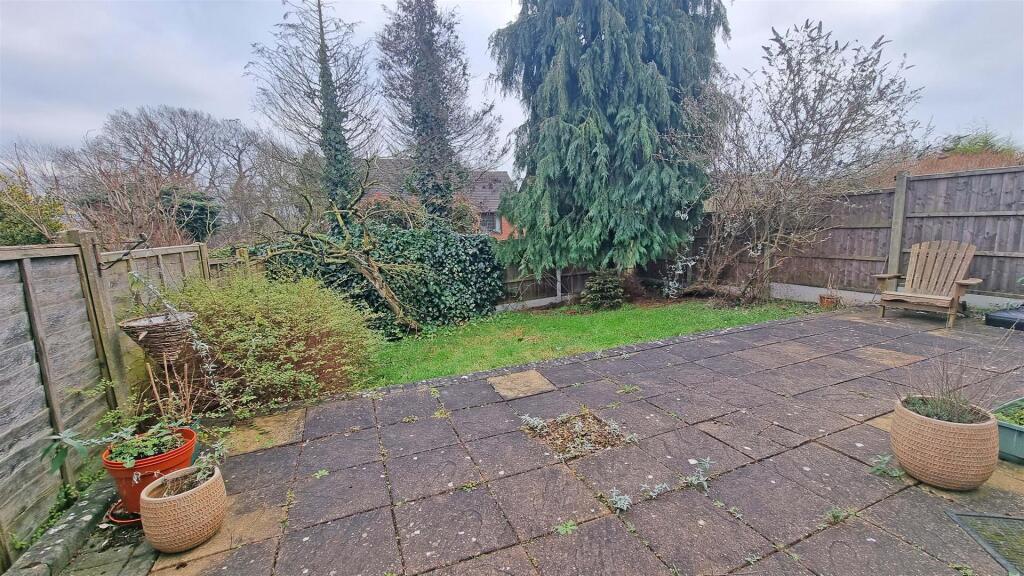 Additional property image - Bramley Drive, Hollywood
