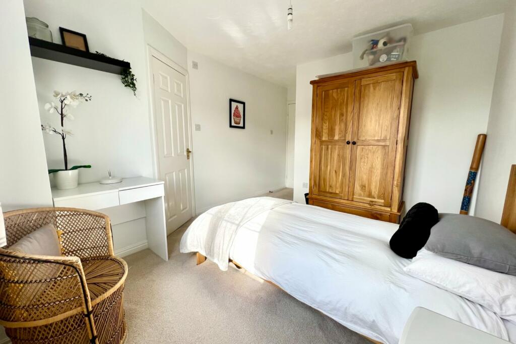 4 bedroom detached house for sale in Comberbach Drive, Nantwich