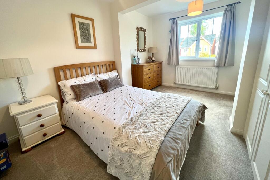 4 bedroom detached house for sale in Comberbach Drive, Nantwich