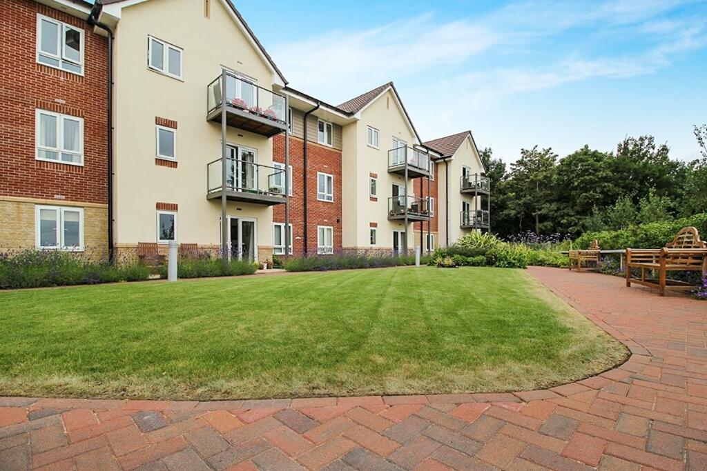 1 bedroom apartment for sale in Adlington House, Slade Road, Portishead
