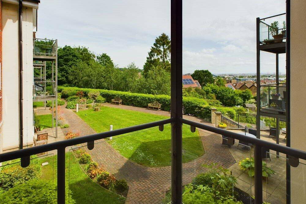 2 bedroom apartment for sale in Slade Road, Portishead, Bristol, BS20