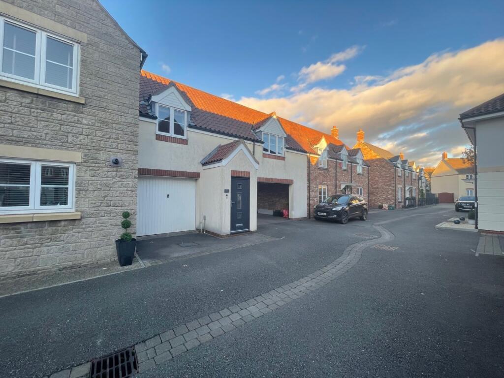 Main image of property: Lundy Gate, Portishead, Bristol, BS20