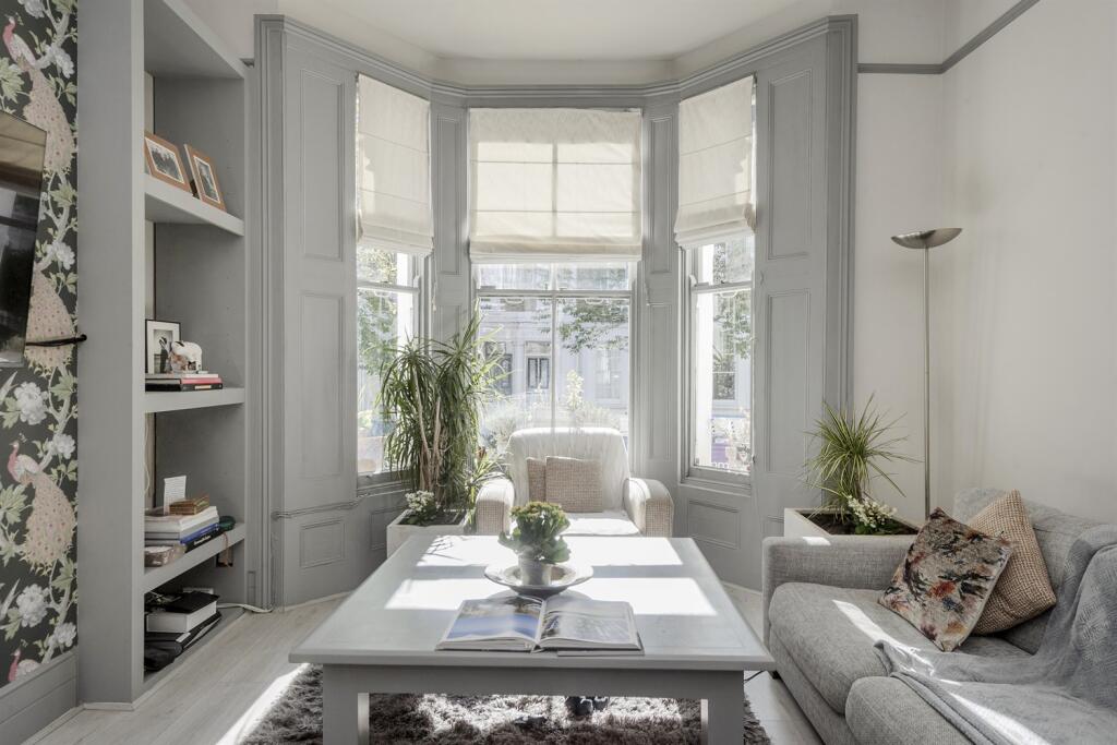 Main image of property: Chesterton Road, London, W10