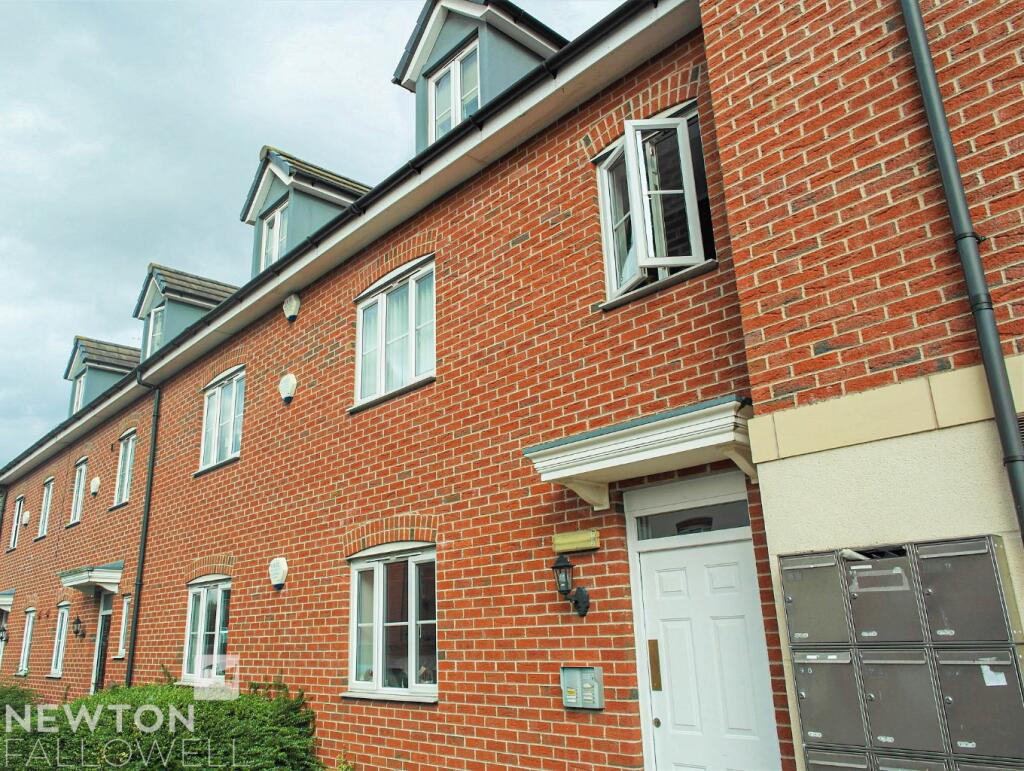 Main image of property: Waterfields, Retford, DN22