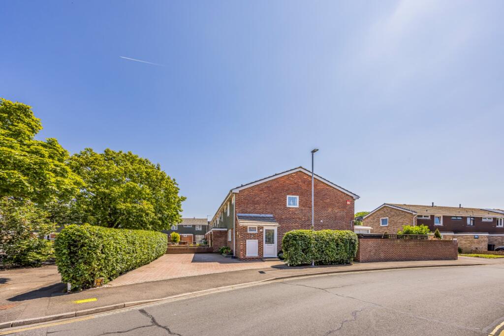 Main image of property: Newney Close, Portsmouth, Hampshire, PO2
