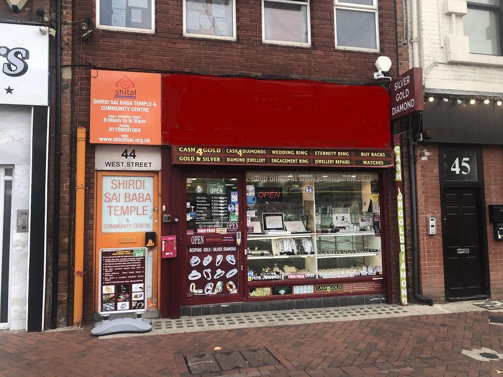Shop to lease in Reading, Berkshire, RG1