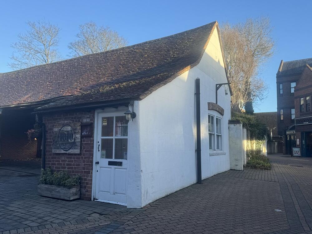 Main image of property: Central Walk, Wokingham, Wokingham, Berkshire