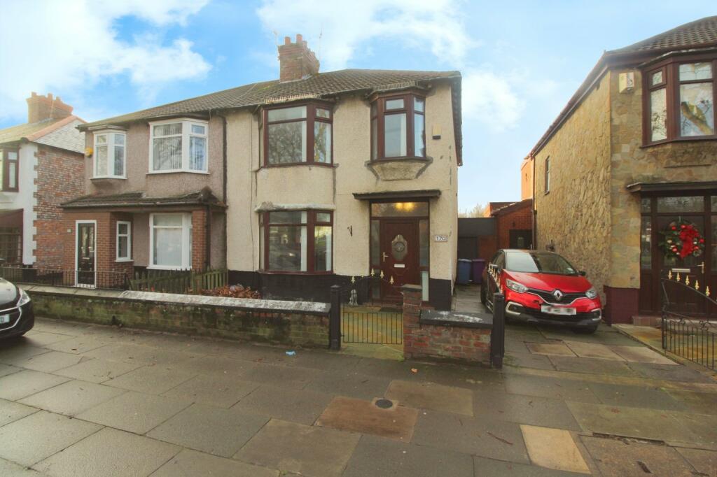 3 bedroom semidetached house for sale in Queens Drive, Walton