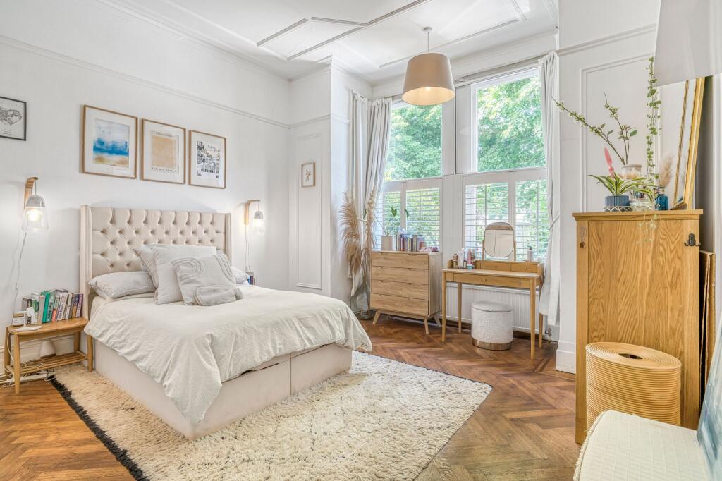 Main image of property: Castelnau, Barnes, SW13