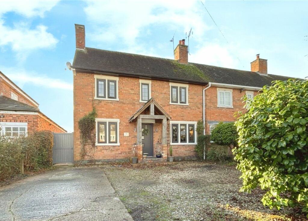 3 bedroom semidetached house for sale in Arbor Road, Croft, Leicester