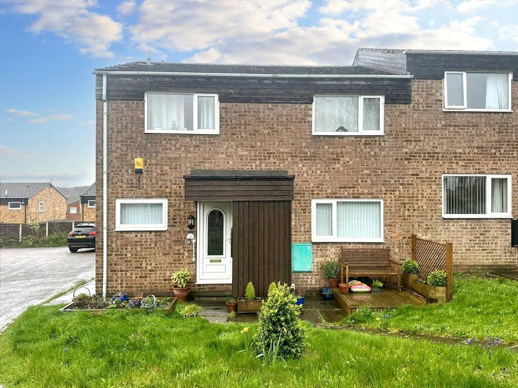 2 bedroom flat for sale in Pine Croft, Chapeltown, Sheffield, South