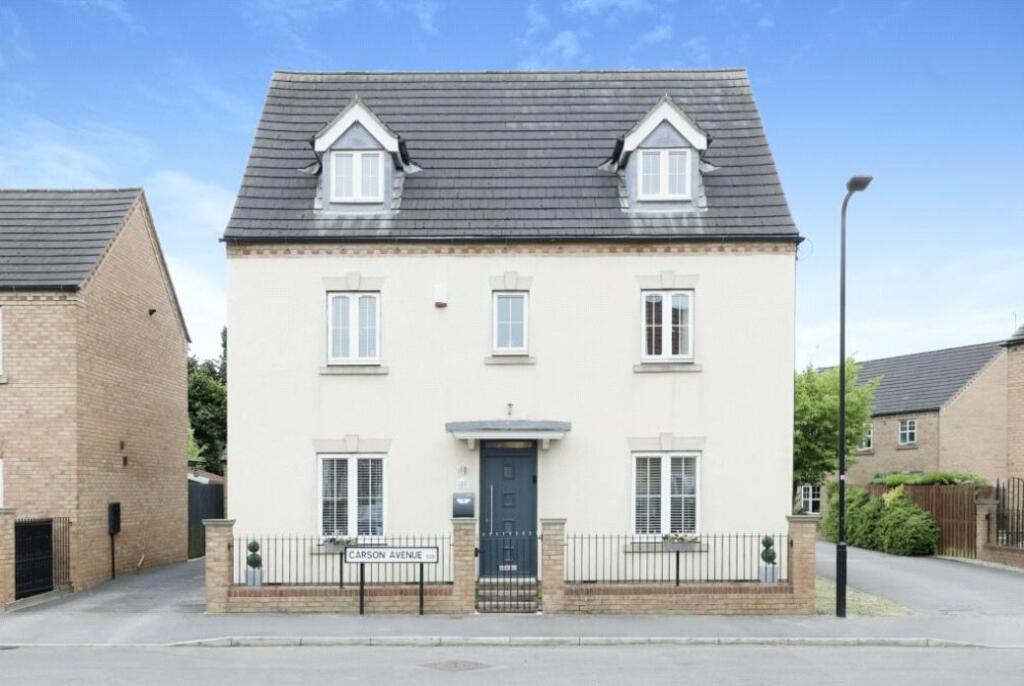 5 bedroom detached house for sale in Carson Avenue, Dinnington, Sheffield, South Yorkshire, S25