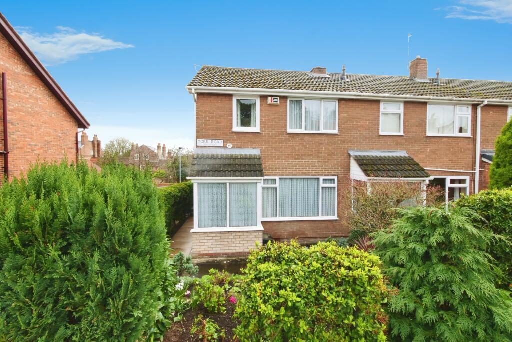 3 bedroom end of terrace house for sale in York Road, Acomb, York, North Yorkshire, YO24