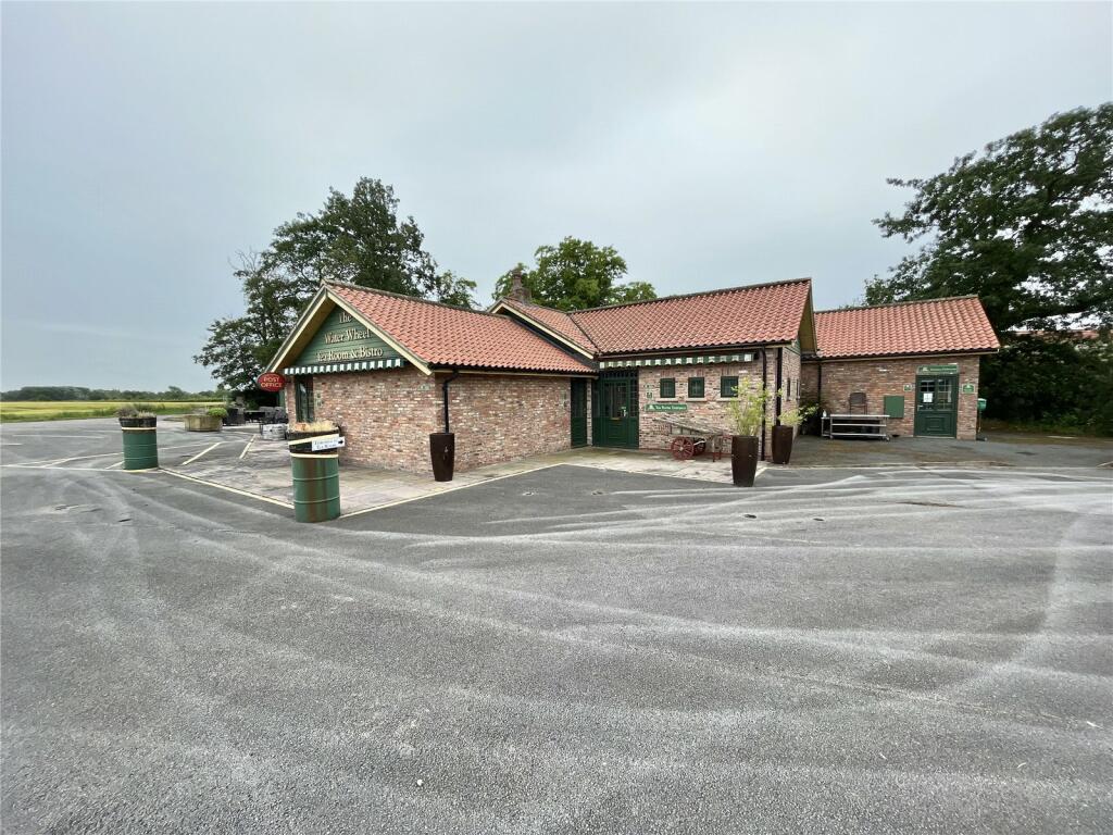 Plot for sale in Selby Road, Howden, Goole, East Yorkshire, DN14