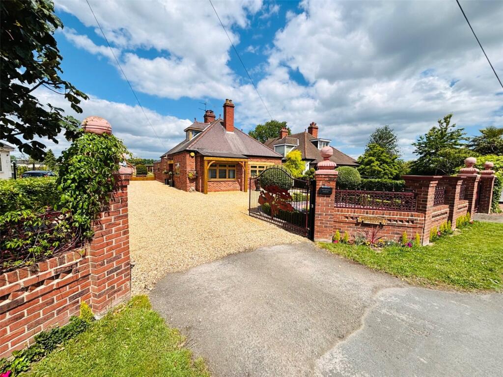 Main image of property: Rawcliffe Road, Goole, East Riding of Yorkshire, DN14